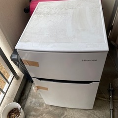 冷蔵庫引き取り1000円差し上げます。