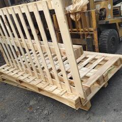 大型木製パレット無料です、物置 小屋 鶏小屋等々に