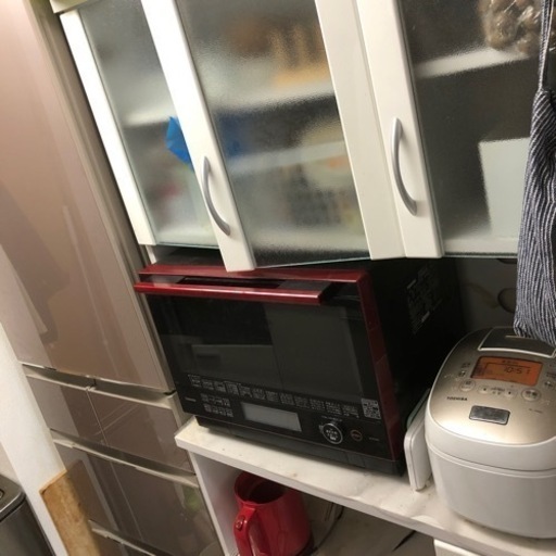 鏡面仕上げ大容量食器棚