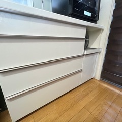 【決定済】パモウナ　大型食器棚の画像