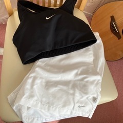 adidas NIKE レディースウェアの画像