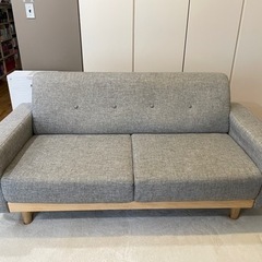 3月お値下げ中)LOWYA 2人掛けソファの画像