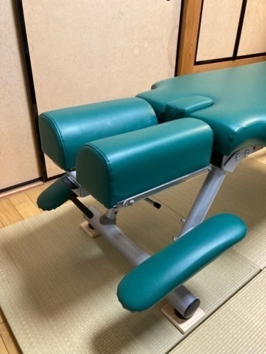 【値下げ】カイロベッド　マッサージベッド　施術ベッド整骨院　整体院
