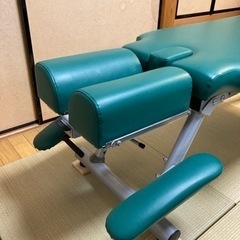 【値下げ】カイロベッド　マッサージベッド　施術ベッド整骨院　整体院の画像