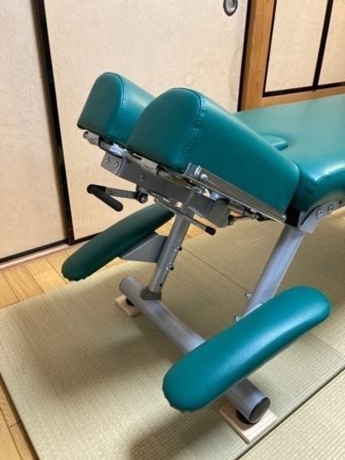【値下げ】カイロベッド　マッサージベッド　施術ベッド整骨院　整体院