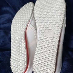 売り手決まりました。オニツカタイガー メキシコ66 リバティ社コラボ　白/花柄　の画像