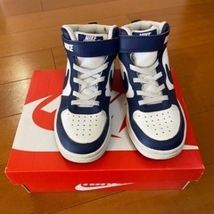 キッズシューズ　NIKE コートボローMID 2   17cm