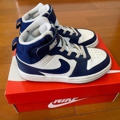 キッズシューズ　NIKE コートボローMID 2   17cmの画像