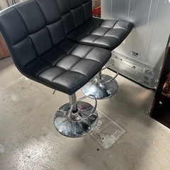 カウンターテーブル、イスセットの画像