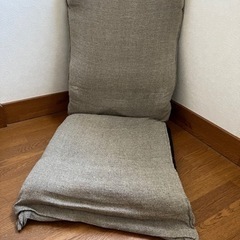 折りたたみ座椅子