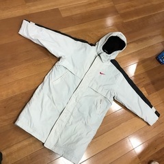 NIKE ベンチコート　140センチ