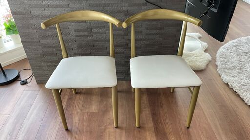 【難あり】椅子２つセットでお譲りします *取りに来てくれる方限定