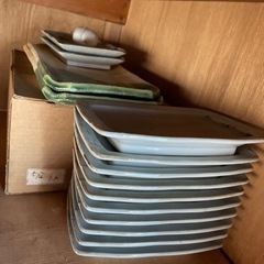 フルーツヨーグルトやみかんのわかめの酢の物入ってそう居酒屋 食器まとめ売りの画像