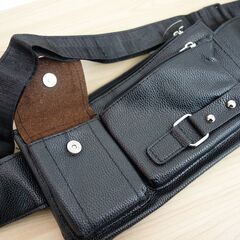 新品激安❗レザー風ワンショルダーバッグ BK BRの画像