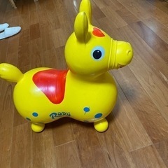 ロディ　乗り物　イエロー