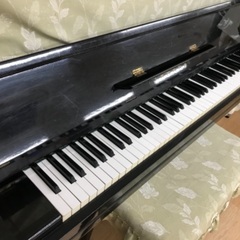 ヤマハ　アップライトピアノ　椅子セットの画像