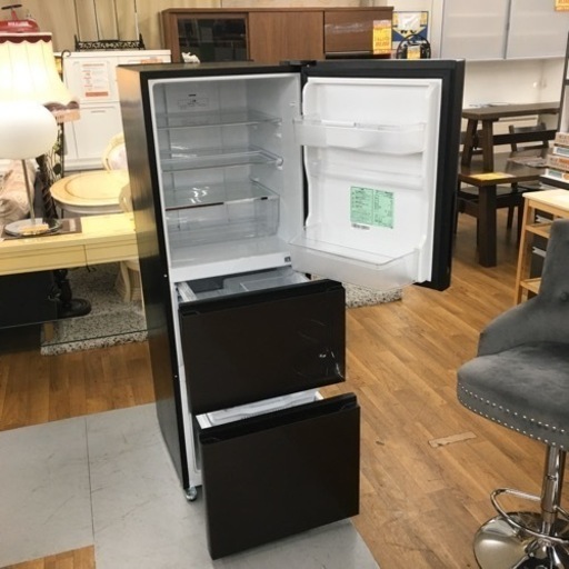 S763 ★ ハイセンス 冷蔵庫 幅55cm 282L ダークブラウン HR-G2801BR 3ドア 右開き 真ん中野菜室 自動霜取り ガラスドア ⭐動作確認済 ⭐クリーニング済