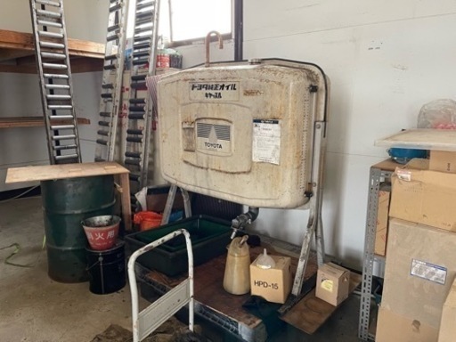大型オイルタンク　ディーゼル用オイル残量あり
