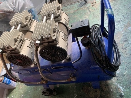 100vコンプレッサー