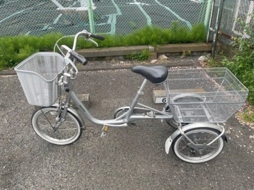 大人用　三輪自転車