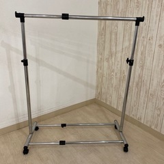 衣類　ハンガーラック　