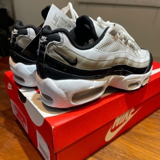 値下げ!定価以下！！　23.5センチ　エアマックス95  DR2550 100 箱　黒タグ付き　正規品
