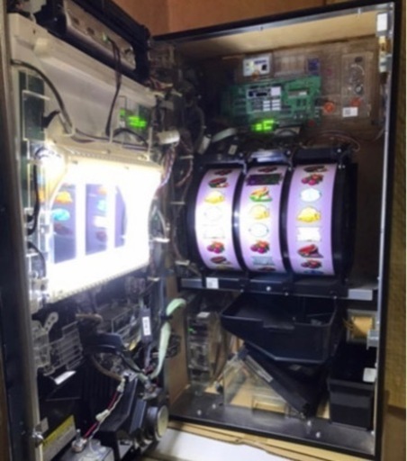 パチスロ　偽物語　コイン不要機付き