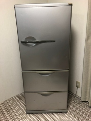 3ドア冷蔵庫　【引取り決まりました】サンヨーsr-261j