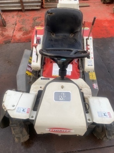 乗用草刈機 ロータリーモア RM80JDロータリーナイフ11馬力バッテリー新品、燃料タンク、キャブレター清浄済み埼玉県