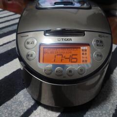 【値下げ】タイガー 炊飯器  5.5合炊き