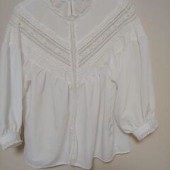 美品 wclosetダブルクローゼットレースブラウスの画像