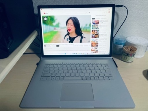 Surface Book 2 15インチ