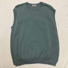 ニットベスト　ブルー　サイズS  BEAUTY &YOUTH U...