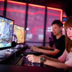 新潟初！ｅスポーツバーでのホールスタッフ、バーテンダーの募集です！の画像