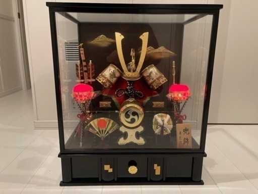 五月人形兜飾りガラスケース入り