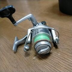 RYOBI スピニングリール Applatse vs2000iの画像