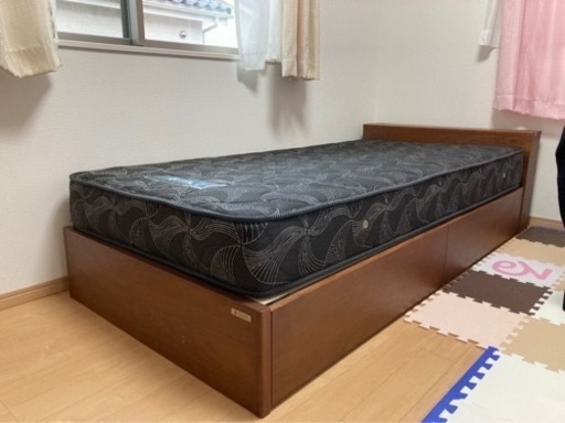 シングルベッド　マットレス付き