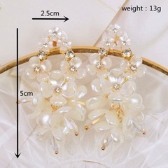 ウェディング　ピアス　人工パールの画像