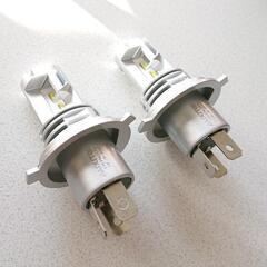 AUXITO H4 Hi/Lo LEDヘッドライト 車用 新基準...