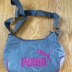 PUMA ショルダーバッグ