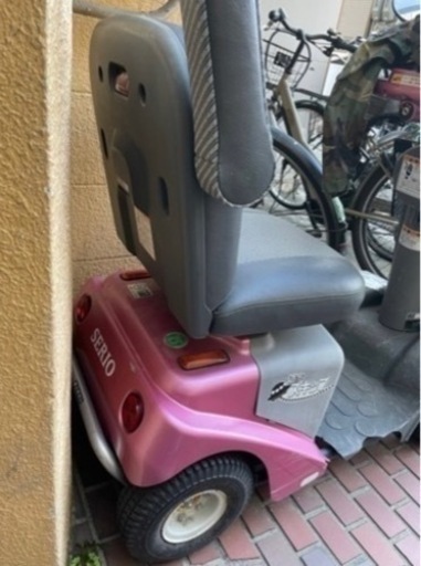 ハンドル形電動車椅子