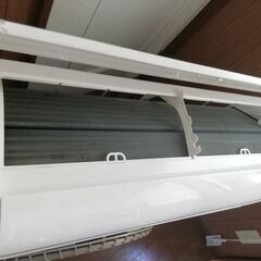 エアコン工事は安心の電気工事士にお任せ！大型4.0k14畳！広い
