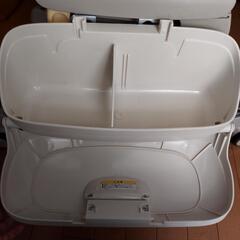 ロアンジュ オートスイング 電動 ベビーチェア ベッドの画像