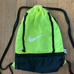 NIKE マルチバック