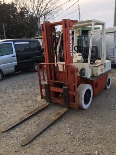 値下げ　日産　ホークリフト　２トン　ガソリン