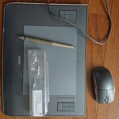 最終値下げになります　WACOM Intuos3 PTZ-630 ペンタブレット 中古 サイズ　Ａ5サイズ　グレー ジャンク扱い の画像