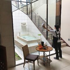日払い可。館内・部屋・風呂清掃