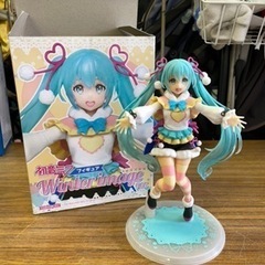 0302-070 初音ミク フィギュア Winter image...