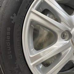 【美品】13インチ　スタッドレスホイール付き　タイヤ　４本の画像