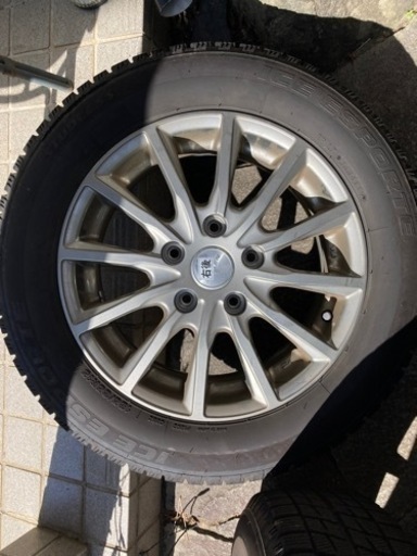 スタッドレスタイヤホイールセット4本185/65r15 2019